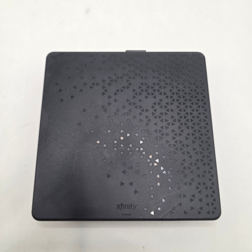 Xi6-A TV Box 4K Wireless Streaming Receiver AX061AEI Dolby Vision Black